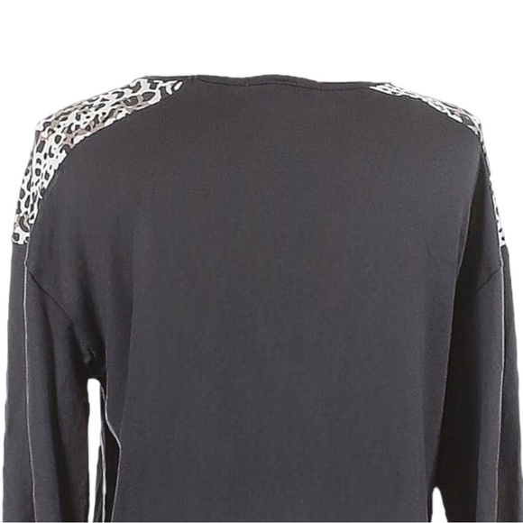 🌺 Christian Siriano Lightweight Comfy Long Sleeve Top S Animal Print Gray - Picture 5 of 9